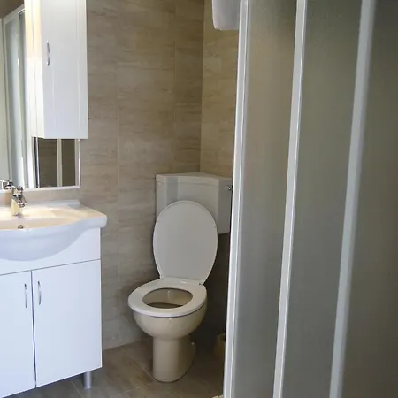 아파트 Bozica -great Location By The Sea *